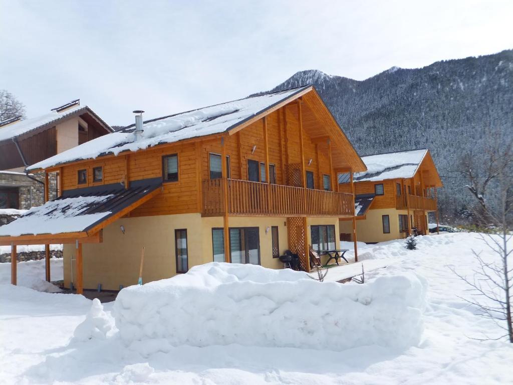 Les Chalets Fleurs De France - Kota Saint-Dalmas Exteriér fotografie
