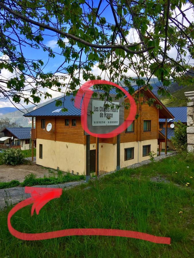 Les Chalets Fleurs De France - Kota Saint-Dalmas Exteriér fotografie